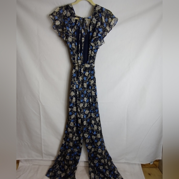 VICI floral open tie-back Jumpsuit - Picture 5 of 5